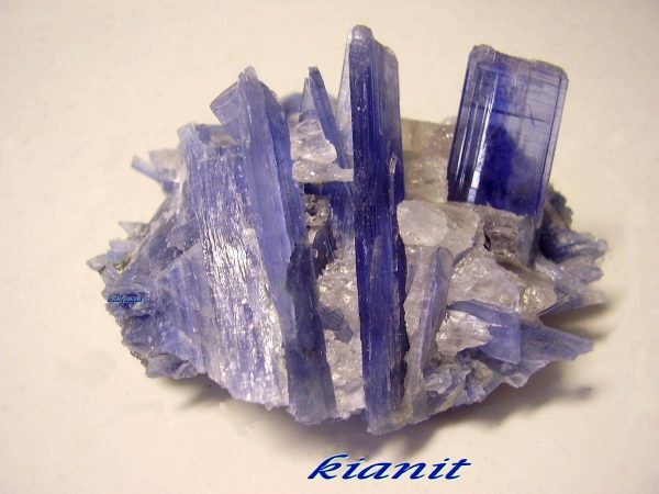Kyanite with quartz - Barra do Salinas, Minas Gerais, Brazil